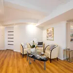 Krol Plaza & Wellness Resort