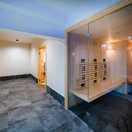 Krol Plaza & Wellness *