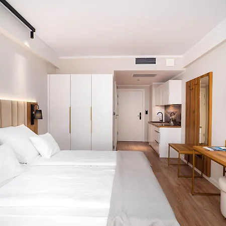 Krol Plaza & Wellness Resort